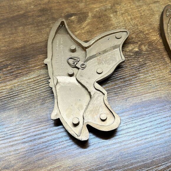 Vintage Universal Statuary 1973 Retro Gold Plastic Butterfly Wall Plaque 2pc Set - Picture 3 of 7
